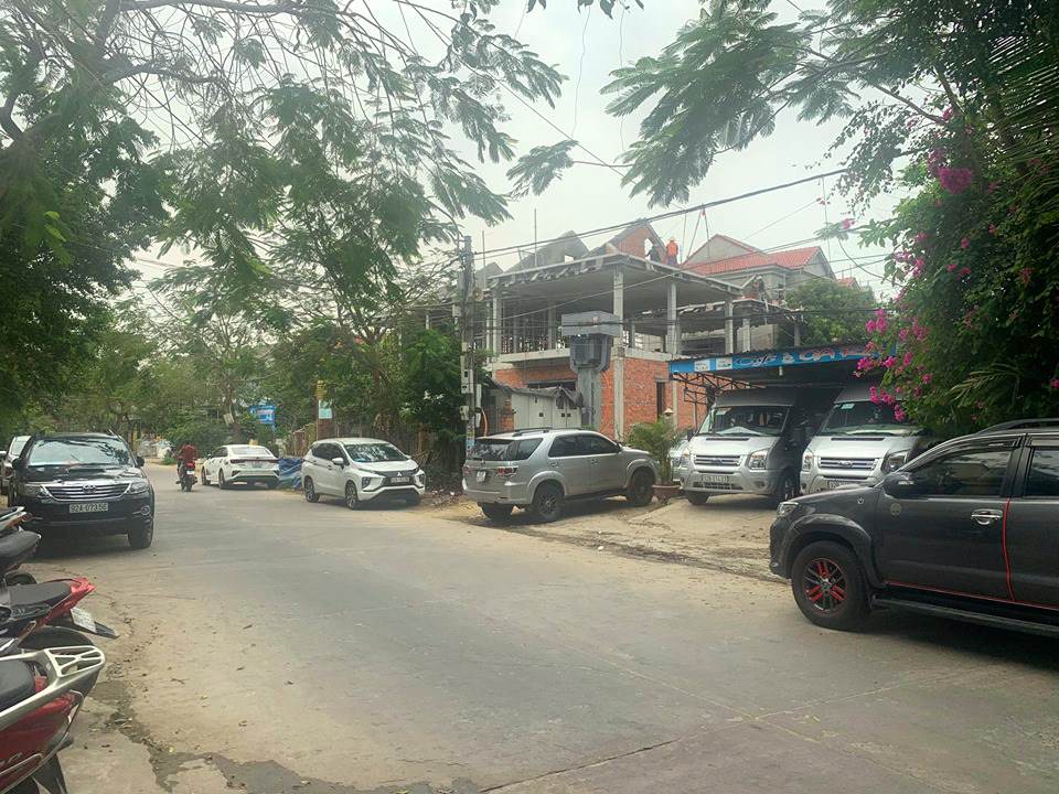 All vehicles focused on preparing to perform hygiene