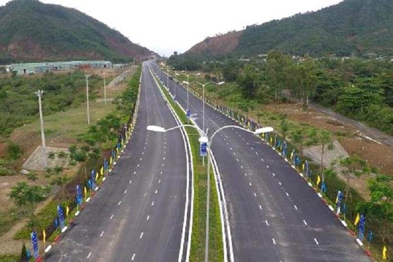 The road to Ba Na Hills.