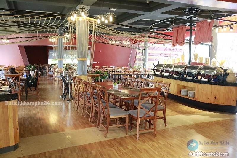 Buffet Land Land Restaurant in Vinpearl Land Nam Hoi An is 288k