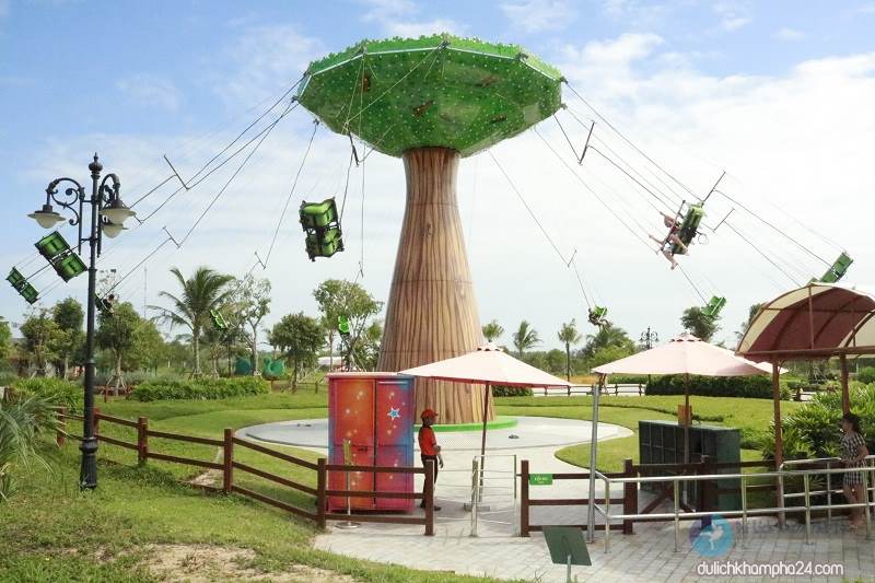 Outdoor feeling game at Vinpearl Land Nam Hoi An